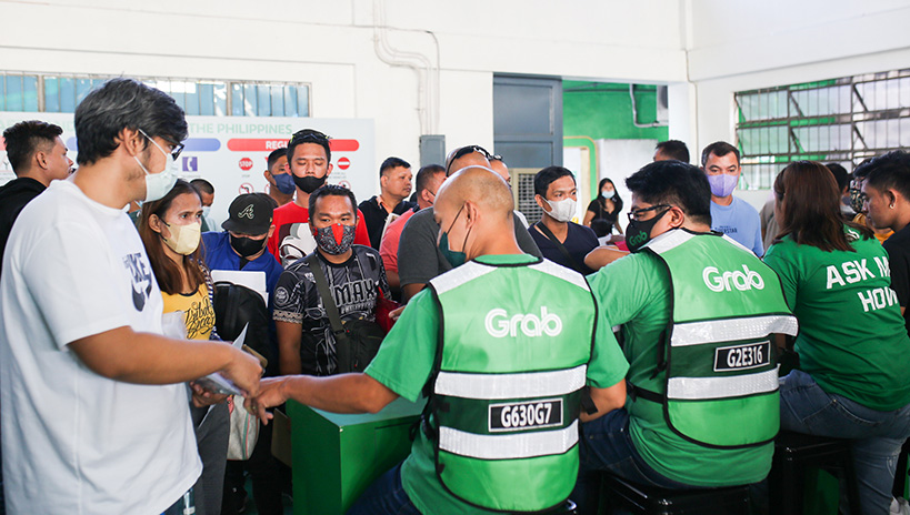 Grab Applicants flock Grabs Car Aavan as LTFRB