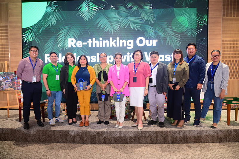 Dr. Rea Villa Mind You Willie Garcia of JunkNot and Antoinette Taus of CORA and the SM Prime Sustainability TWG leads