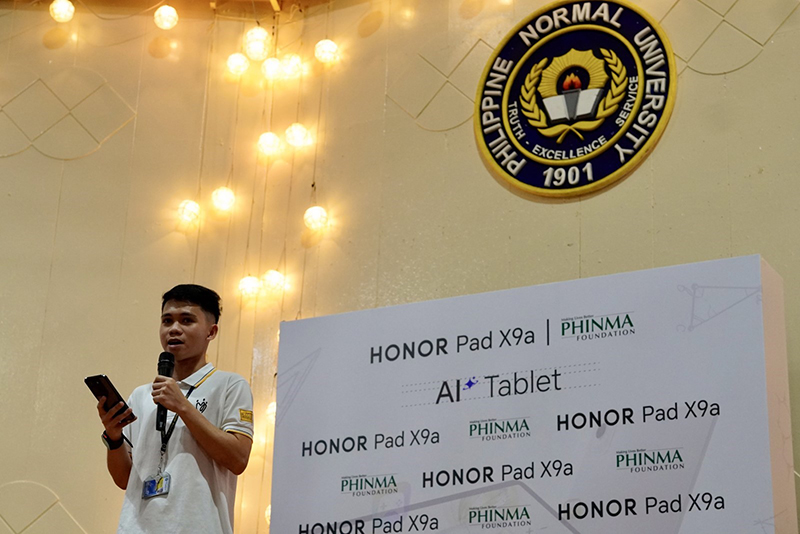 HONOR and PHINMA Foundation Empower Future Educators with Tablet Donation image 8