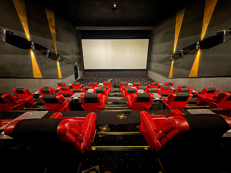 World Kitchens Platinum Cinema 3