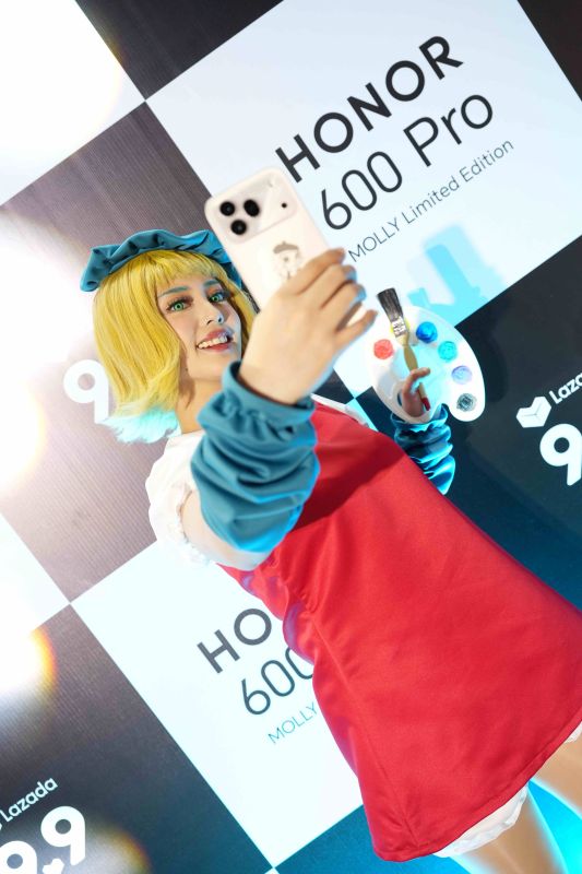 HONOR 600 Pro x Molly with Lazada 04