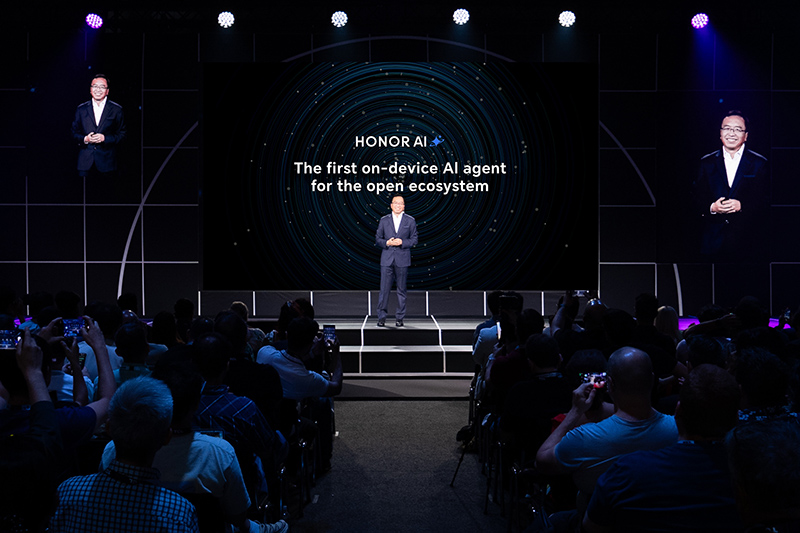 HONOR Redefines Mobile AI Solutions with Qualcomm and Microsoft, unveils on-device AI Agent and AI Deepfake Detection at IFA 2024 HONOR @ IFA 2024 1