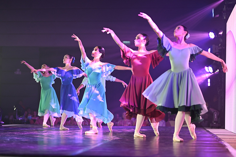 SM kicks off breast cancer awareness month with Beautiful Girl Philippine Ballet Theater 3