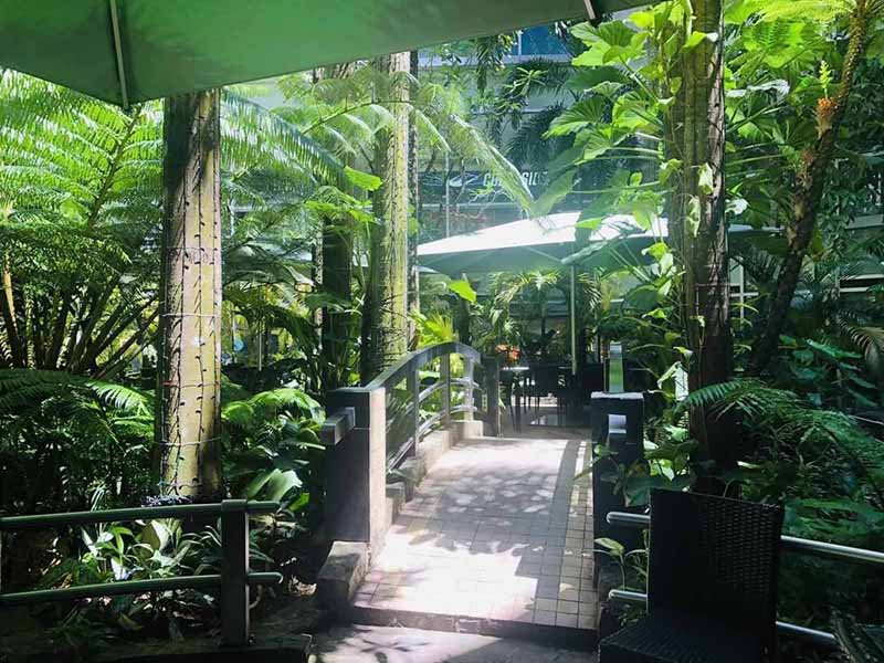 Green retreats at the City of Firsts oasis 02