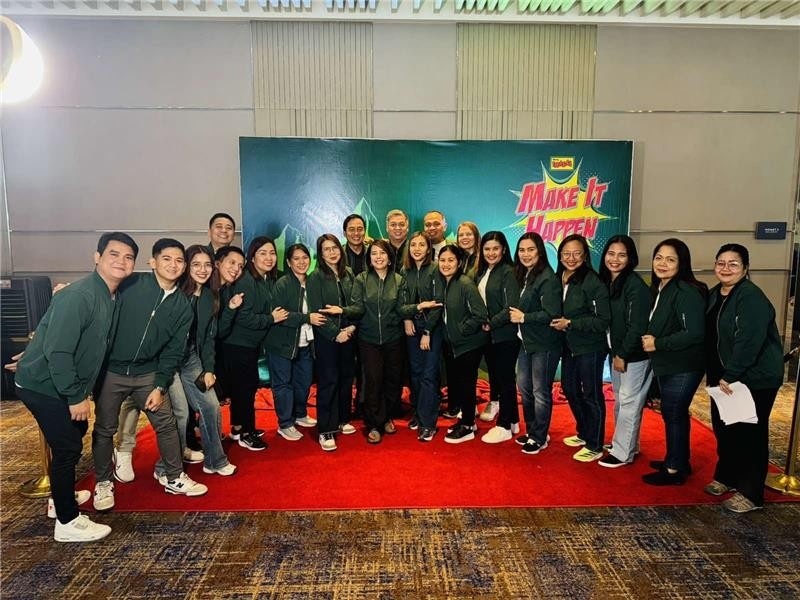Sparking progress: How women leaders are moving Mang Inasal forward KELLY ABEDES 2